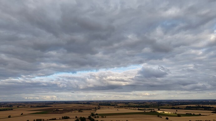 dji_fly_20260824_183520_0111_1787593984029_photo